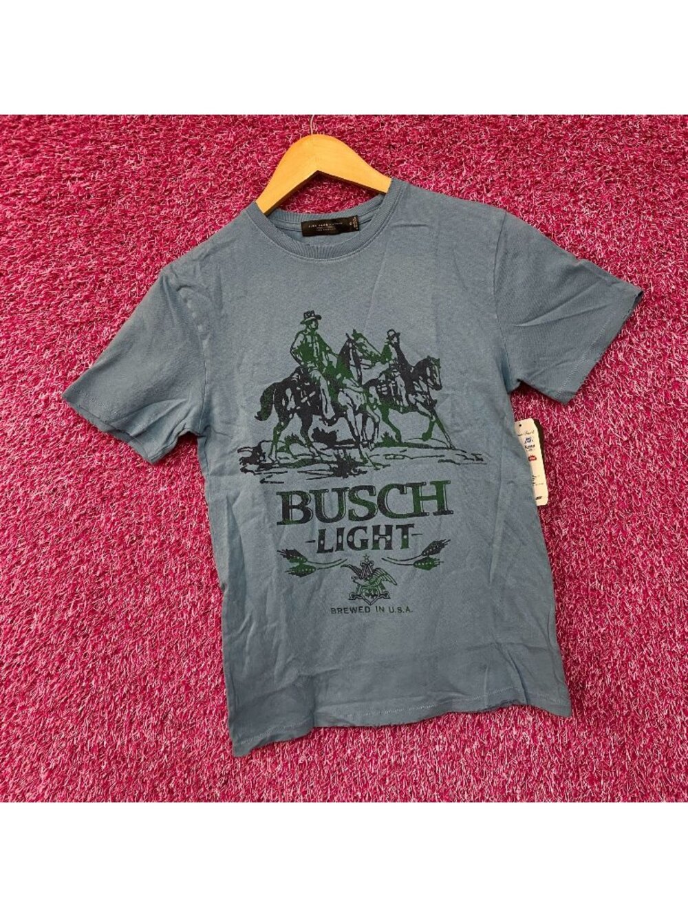 Junk Food Clothing Busch Light Vintage-Style T-Shirt XS